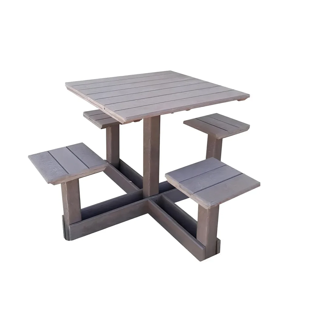 MESA QUADRADA EM MADEIRA PLÁSTICA MACIÇA MARROM COM 04 BANCOS ACOPLADOS 100% RECICLADA 1,5M / LC-08